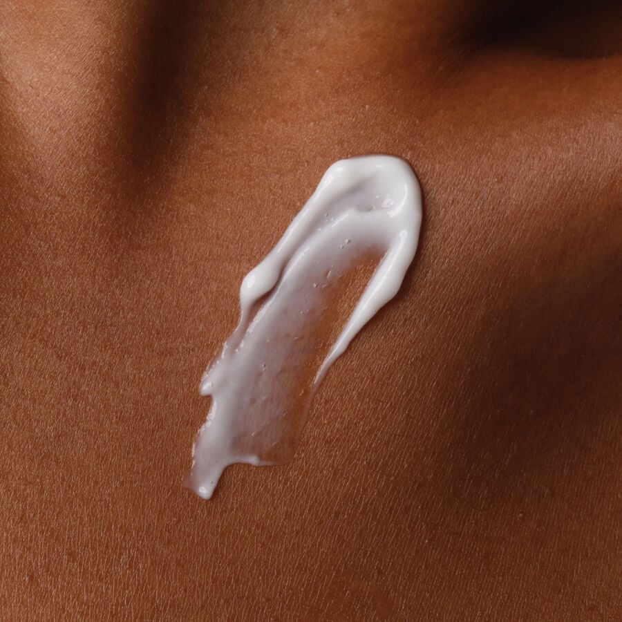natural-moisturizing-factors-inulin-body-lotion-y3 ORD-Body-Care-Bundles-Brief-NMF-application-shot.jpg